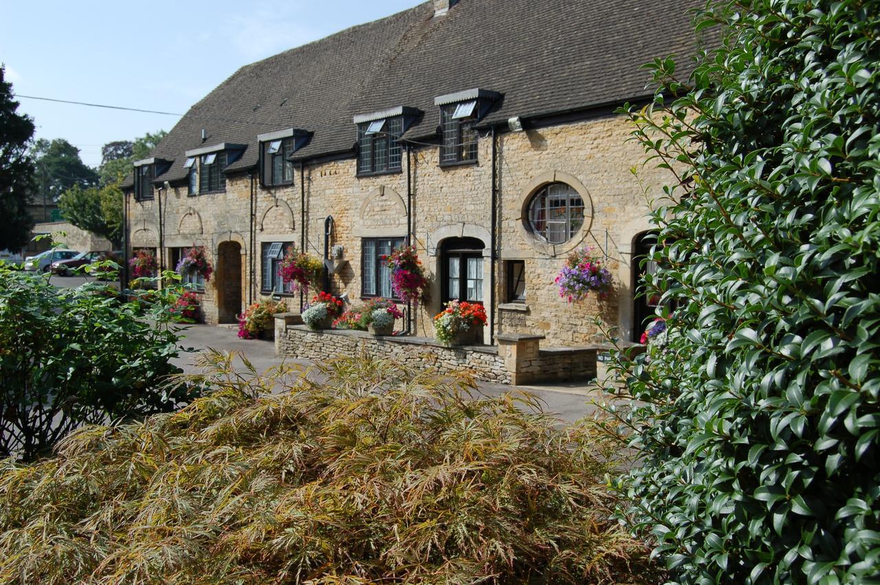 Stow Lodge Hotel Экстерьер фото